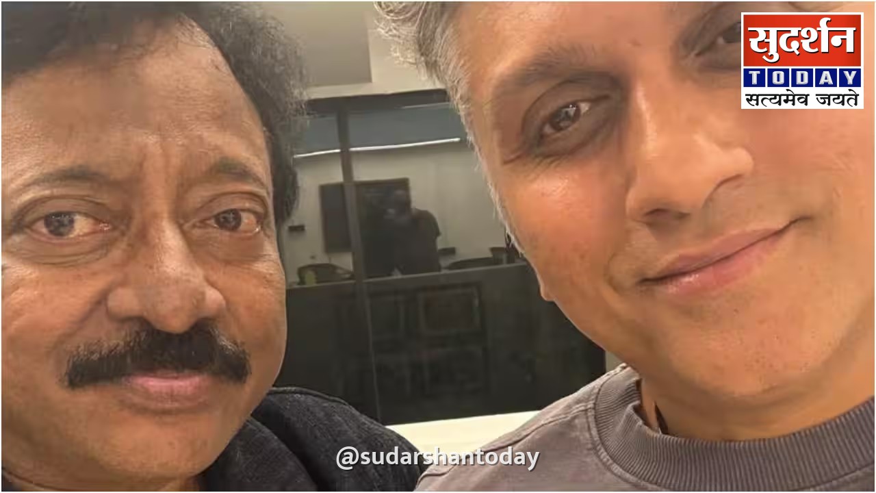 राम गोपाल वर्मा और मोहित सूरी की नई फिल्म का संकेत, 'गैंगस्टर करी' को लेकर मची हलचल राम गोपाल वर्मा और मोहित सूरी की नई फिल्म का संकेत, 'गैंगस्टर करी' को लेकर मची हलचल