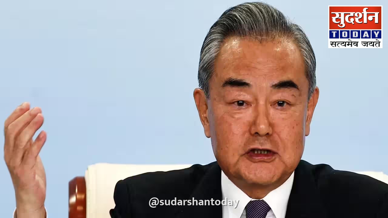 ब्रिक्स शिखर सम्मेलन: पीएम मोदी के रात्रिभोज में शी जिनपिंग की जगह शामिल हुए चीनी विदेश मंत्री वांग यी ब्रिक्स शिखर सम्मेलन: पीएम मोदी के रात्रिभोज में शी जिनपिंग की जगह शामिल हुए चीनी विदेश मंत्री वांग यी
