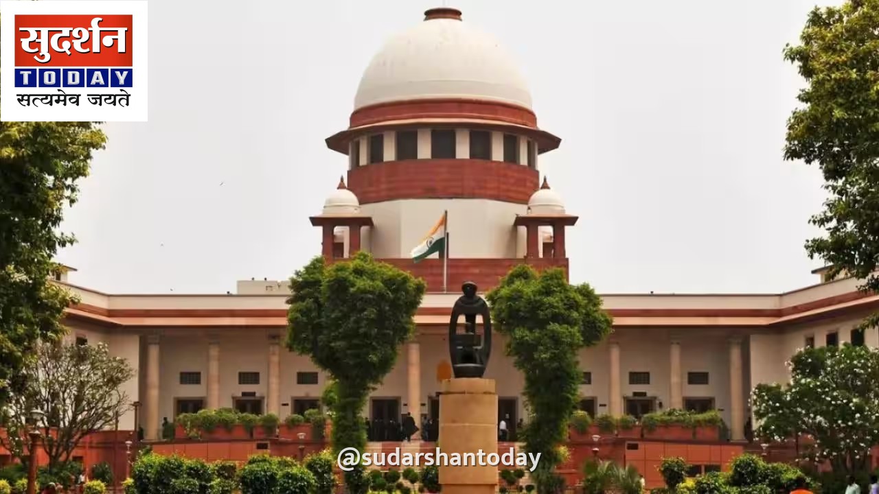 वंदे मातरम गाने के लिए किसी को मजबूर नहीं किया जा सकता: सुप्रीम कोर्ट वंदे मातरम गाने के लिए किसी को मजबूर नहीं किया जा सकता: सुप्रीम कोर्ट